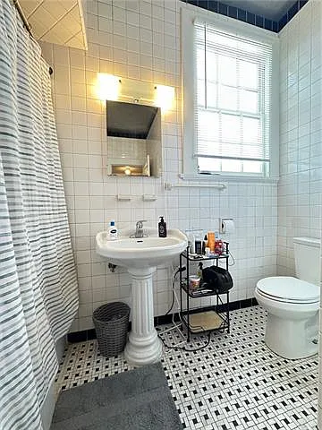 816 State St #A — Photo 18