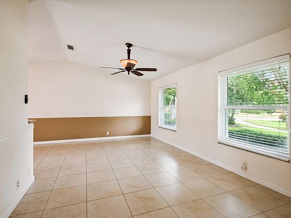 3rd image of 1365 SW 29th Avenue
