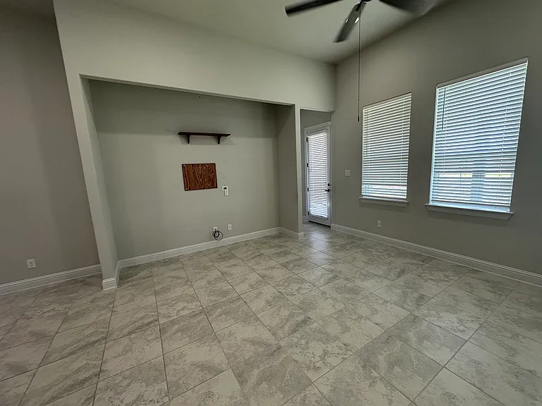 2320 Base Burner Path — Photo 5
