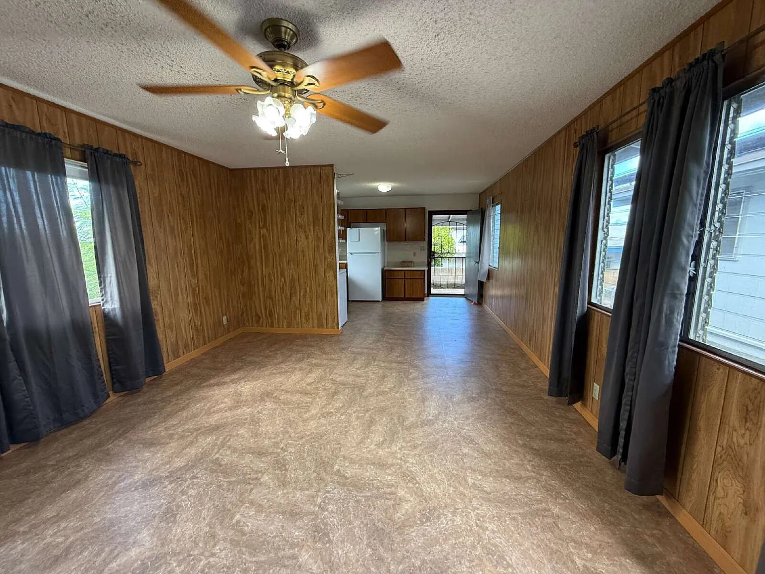 1 bed, 1.0 bath, 700 sqft, $1,800 — Photo 2