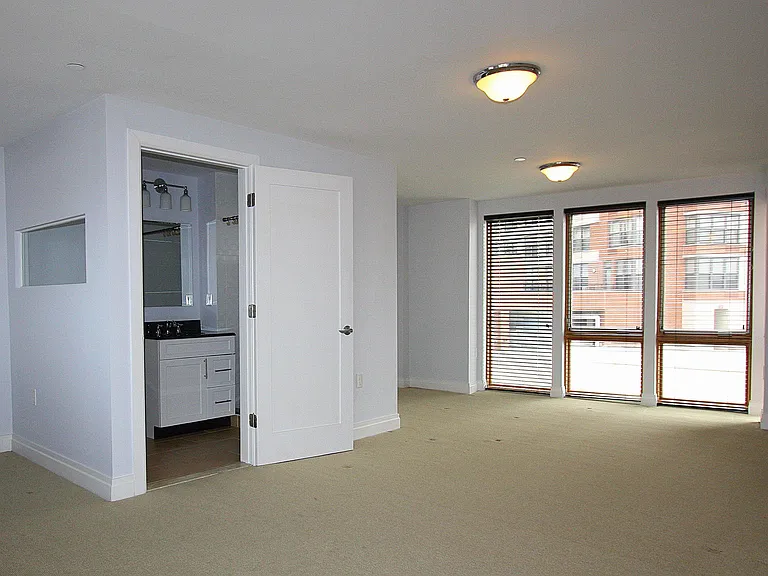 338 Grove St #4C — Photo 12