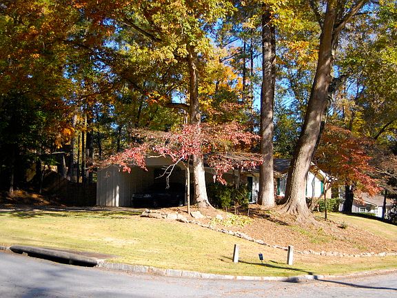 3rd image of 2226 Sundown Dr