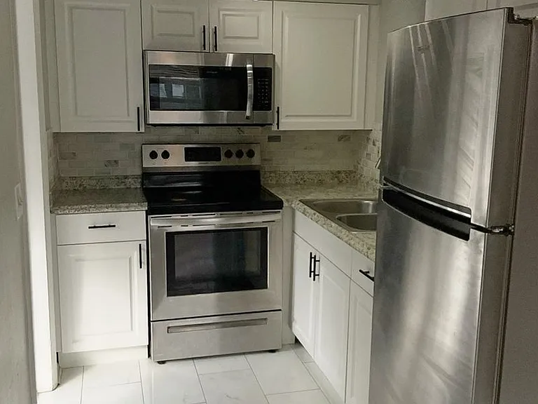 5633 Golden Nugget Dr — Photo 8