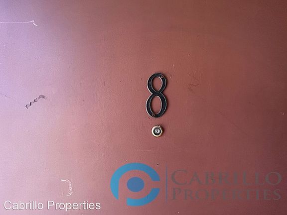 4th image of 925 Martin Dr APT 8