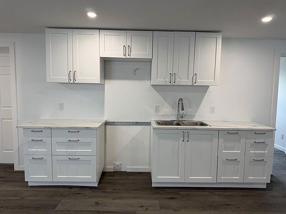 4th image of 9908 E 103rd Ave
