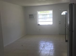 2641 NE 211th Ter, Miami, FL 33180