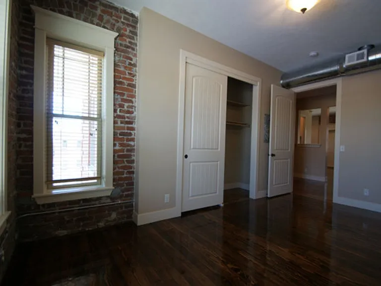 2934 Leavenworth St — Photo 54