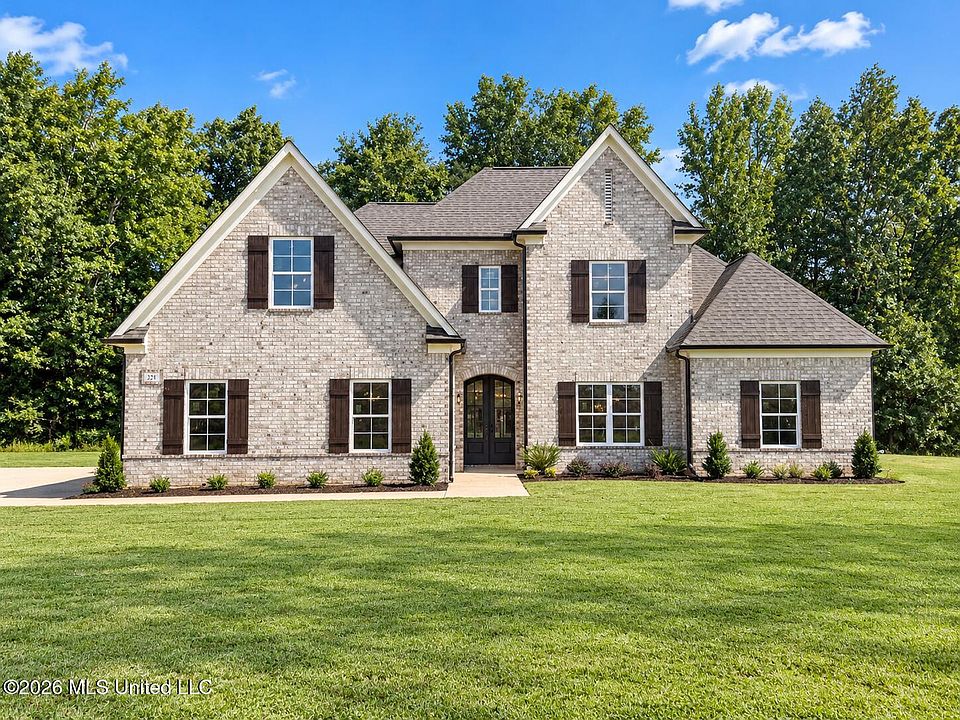 1st image of 324 Wells Dr