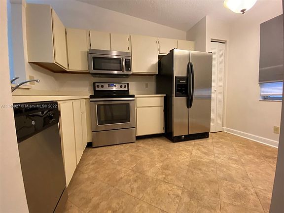 4th image of 18595 Egret Way #18595