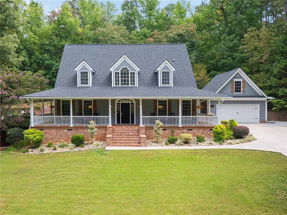 1st image of 320 Watson Rd