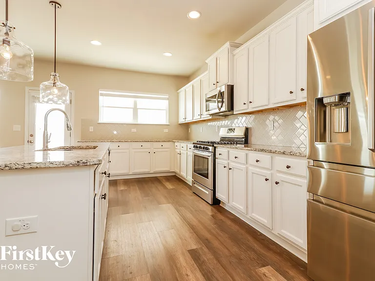 225 Villa Grande Dr — Photo 6