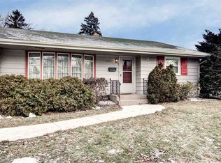 3908 Brendenwood Rd, Rockford, IL 61107