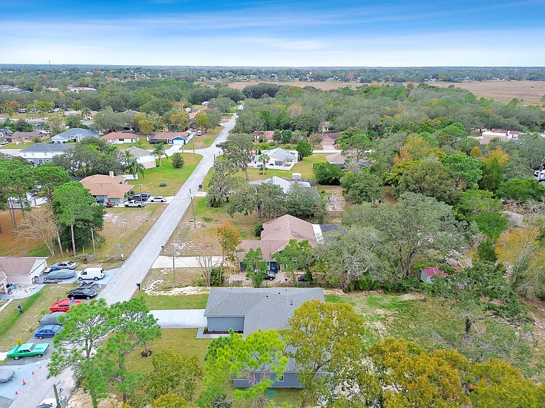 7398 Skylark Dr — Photo 44