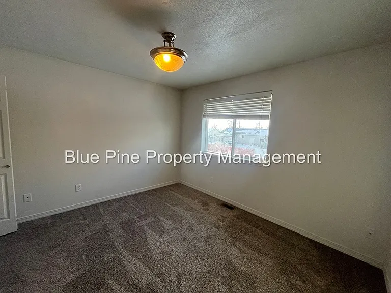 283 Kimberly Dr — Photo 8