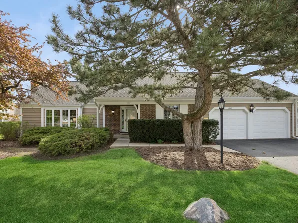 1527 Shire Cir, Palatine, IL 60067