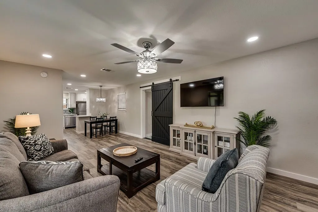 2 bed, 1500 sqft, $3,200 — Photo 4