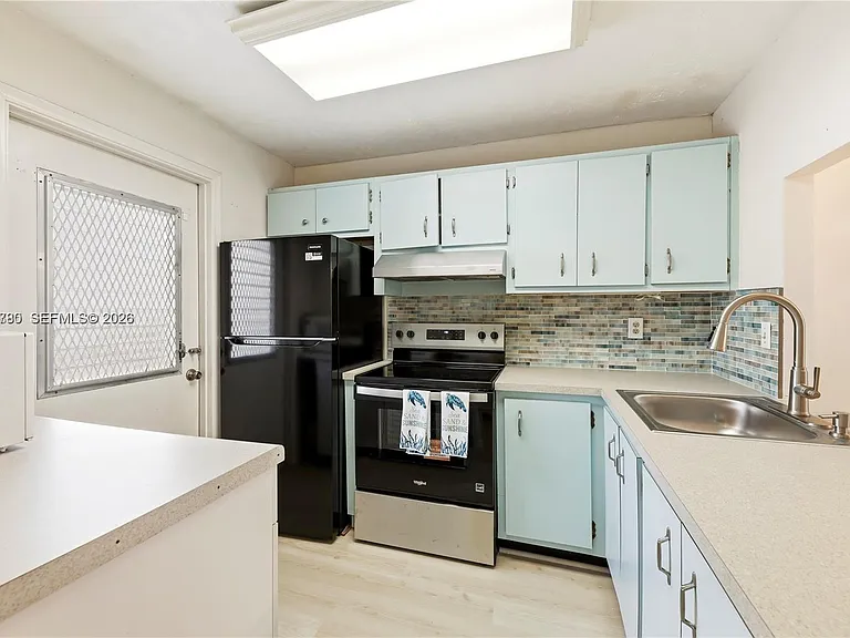 4025 N Federal Hwy #226C — Photo 8