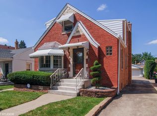 2564 Davisson St, River Grove, IL 60171