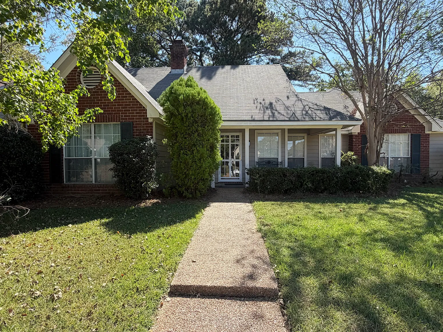 653 Baywood Pointe — Photo 1