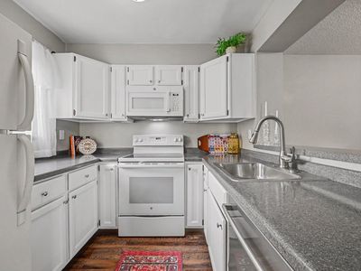 2079 Parkside Dr #E-3, Saint Paul, MN, 55119