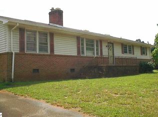 1723 Memorial Drive Ext, Greer, SC 29651