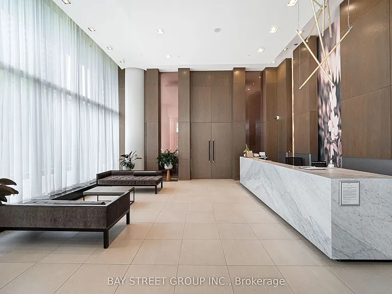 121 McMahon Dr #2708 — Photo 3