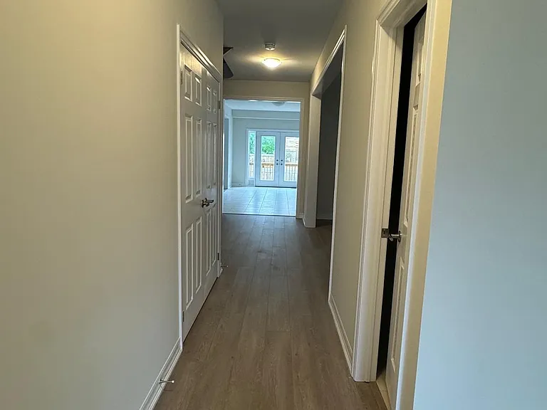 232 Warden St — Photo 4