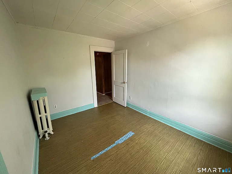 166 College St #2 — Photo 10