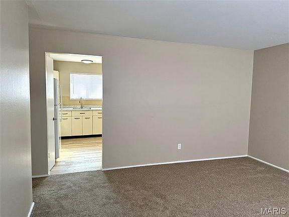 4th image of 13 Mary Rose Ct