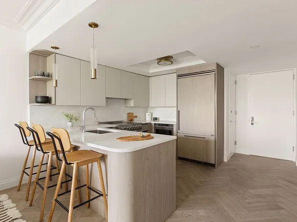 78-29 Austin St #318, Forest Hills, NY 11375