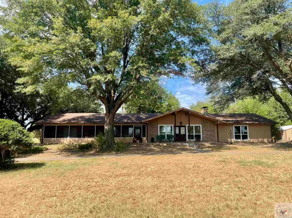 600 S Hamilton St, Linden, TX 75563
