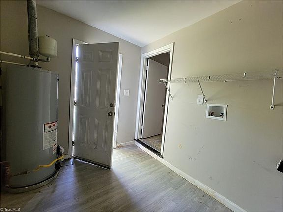 5th image of 2407 Textile Dr