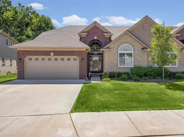 30289 Berghway Trl #44, Warren, MI 48092