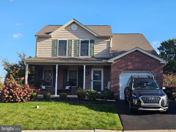 2041 Valley View Dr, Quakertown, PA 18951