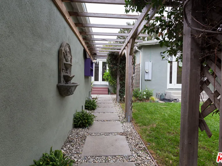 11874 Juniette St — Photo 22