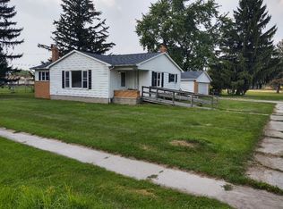 34333 Bordman Rd, Memphis, MI 48041