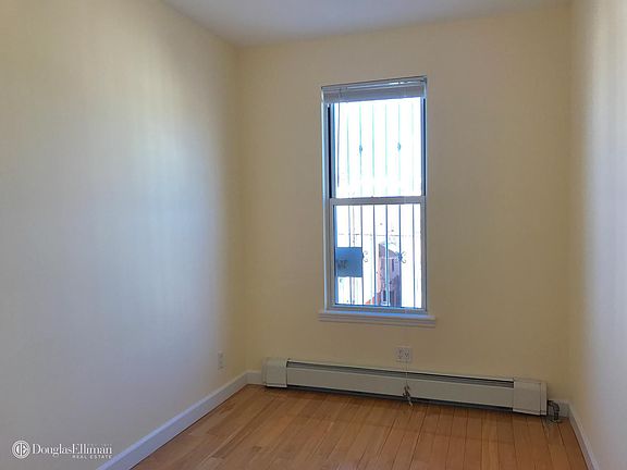 4th image of 2344 27th St #2