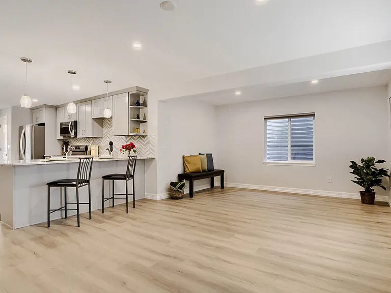 7725 E Byers Ave — Photo 6