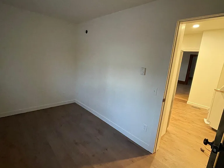 52 N Prospect St #1 — Photo 7