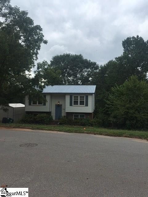 1st image of 108 W Yellow Wood Dr