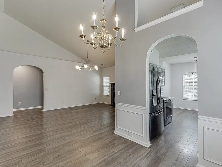 2464 Laurelfield Dr — Photo 16