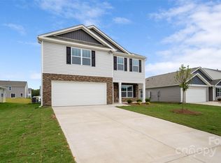1113 Foxberry Ln, Maiden, NC 28650