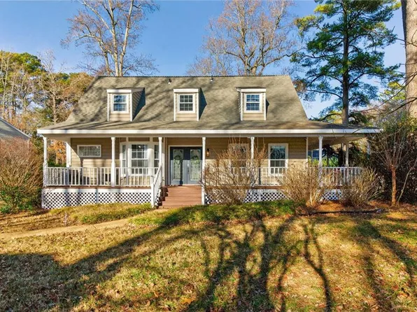 79 Church Rd, Newport News, VA 23606