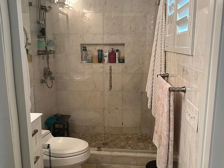 338 Oak St — Photo 9