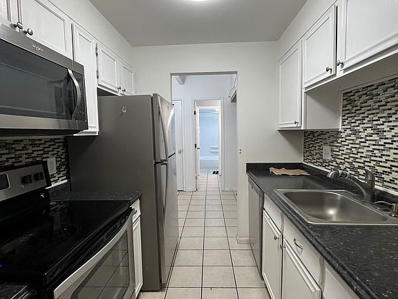 5th image of 384 S Ironton St APT 202