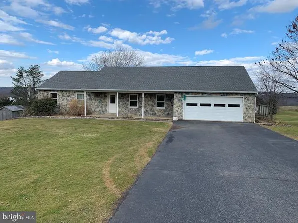 431 California Rd, Morgantown, PA 19543