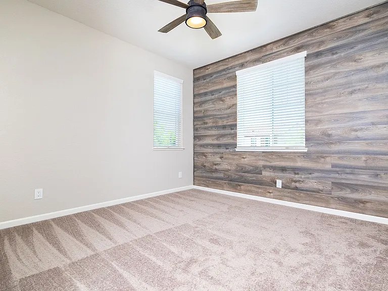 9733 Tribeca Dr — Photo 22