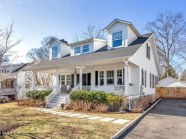 11 Roosevelt Ave, Old Greenwich, CT 06870