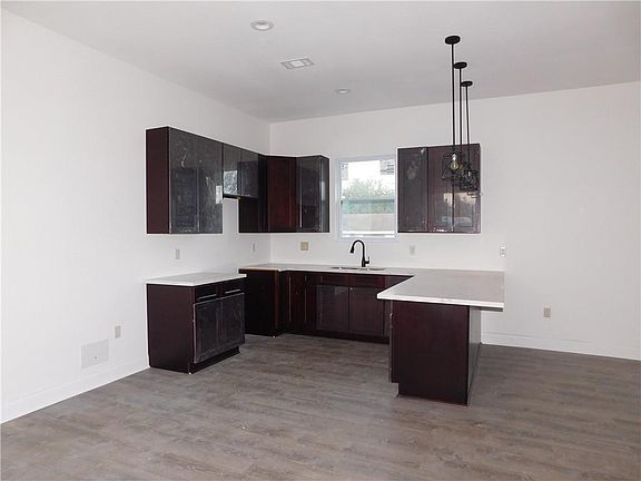 5th image of 2426 Lamanche St