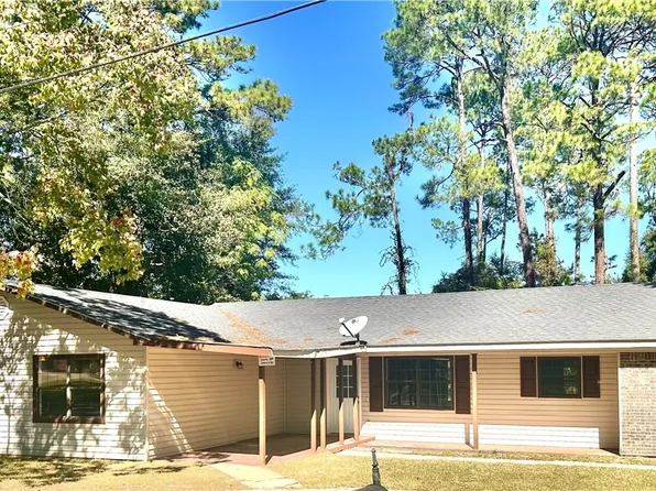 702 Lakeview Dr, Dothan, AL 36301
